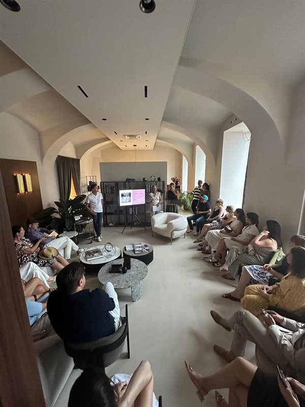 04782e0b-355e-4a38-a462-5b5cef83f19e