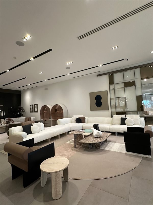 53a77743-a3c1-4b6d-8e2b-de86bc0746c9