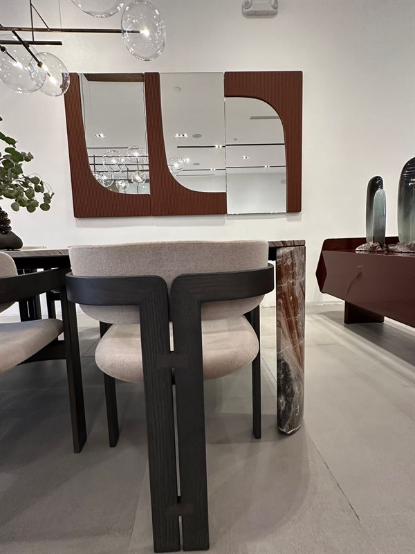 f8c7c29e-b9b7-439e-b089-9ac35f6f920a(0)